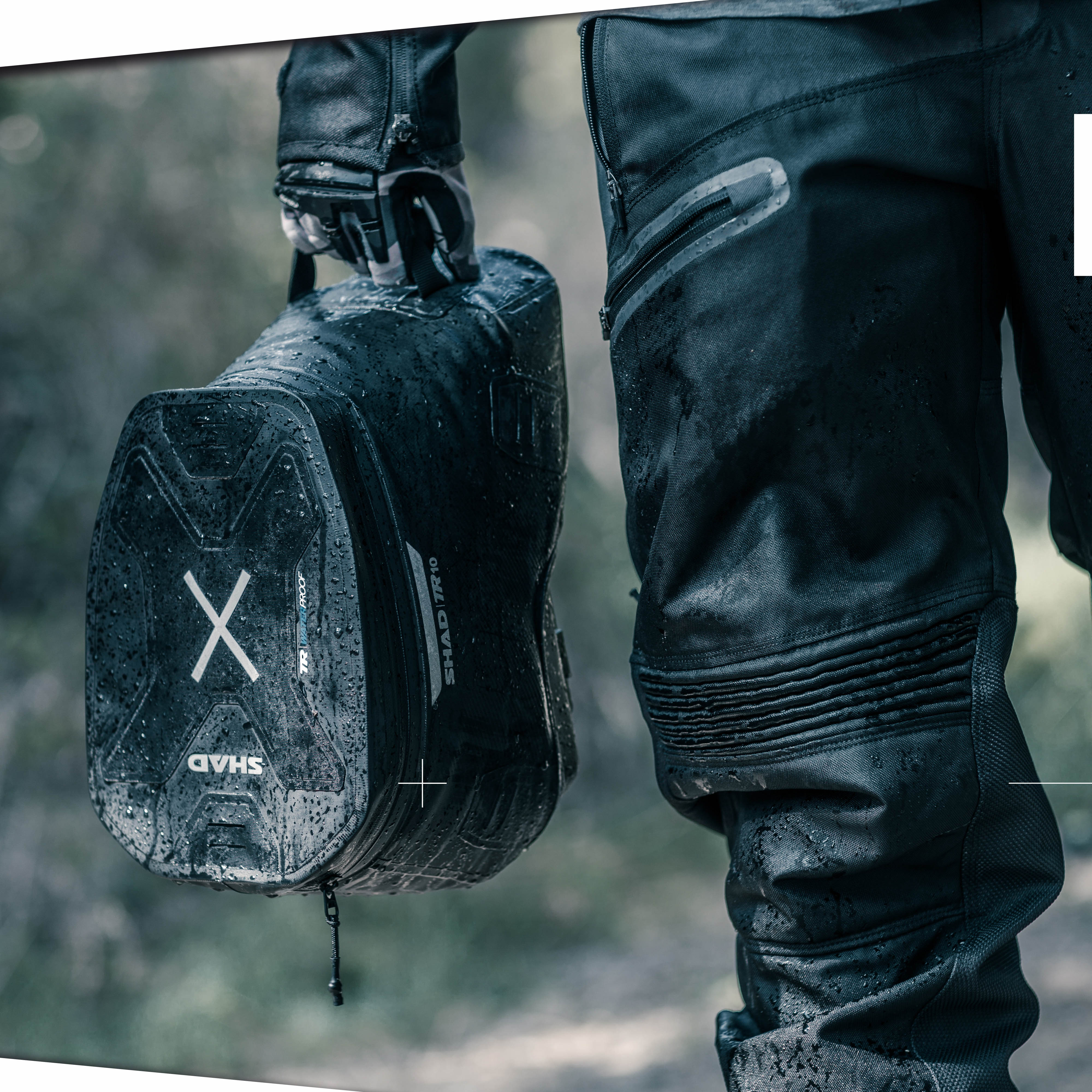 SHAD Click System Waterproof Tank Bag TR10CL