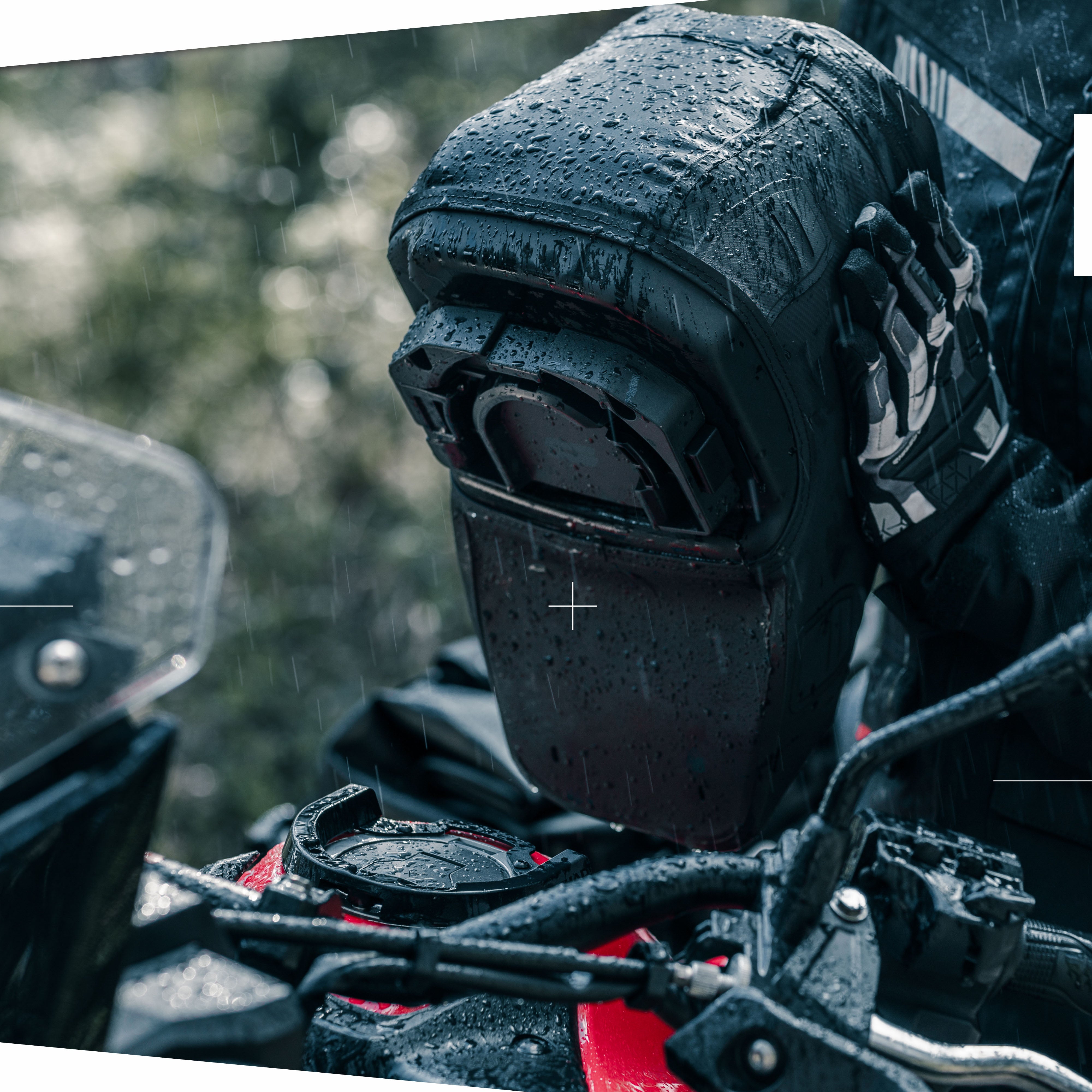 SHAD Click System Waterproof Tank Bag TR10CL