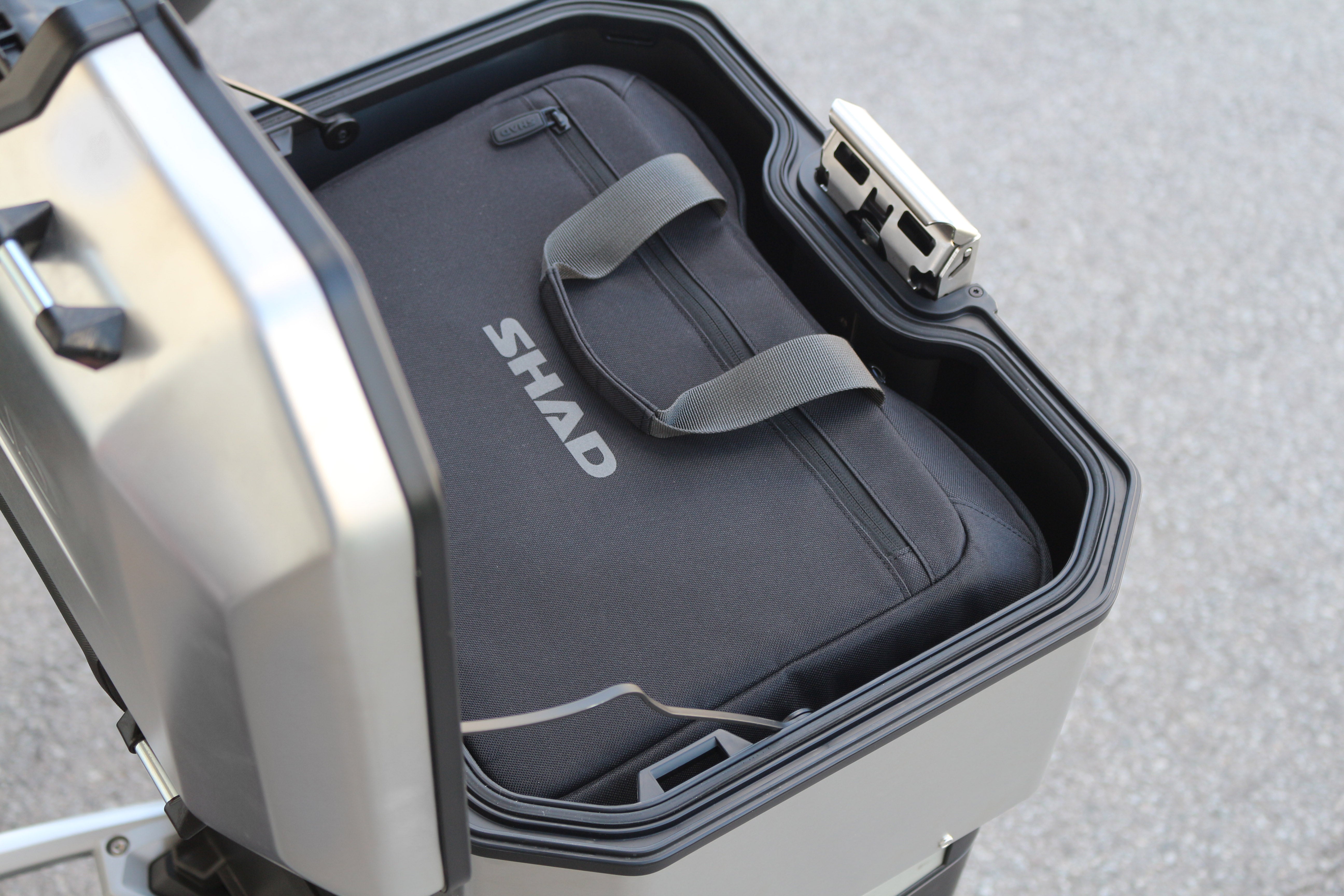 SHAD Motorcycle Terra Top Case TR37 Aluminum