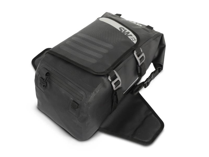 SHAD Magnetic Tank Bag SW22